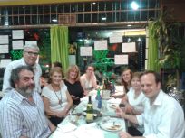 De izquierda a derecha: Lic. Alejandro Izaguirre, Dr. Fernando Nápoli, Lic. Mónica Bado, Lic. Maria Egozcue, Dra. Macarena Perusset, Mg. Milena Ramallo, Prof. Ana Maria Zapata Álvarez, y Lic. Gustavo Valsecci